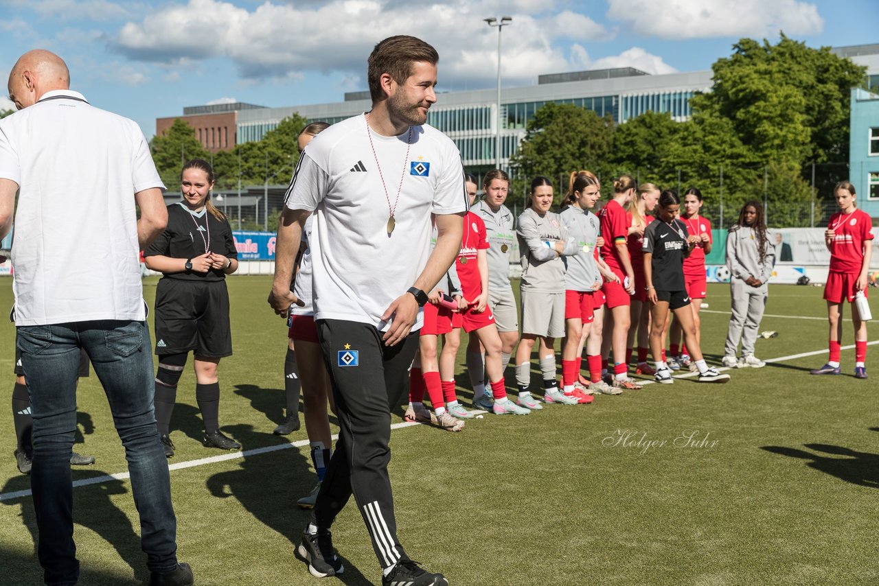 Bild 159 - wBJ Lotto Pokal Finale  Eimsbuetteler TV - Hamburger SV : Ergebnis: 0:3